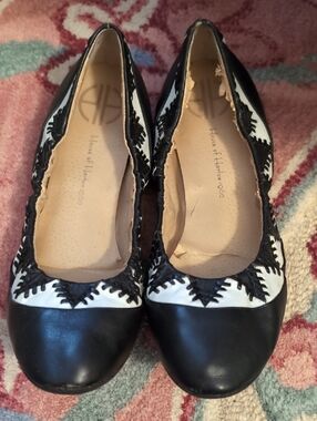 House of Harlow 1960 Black and White Embroidered Ballet Flats